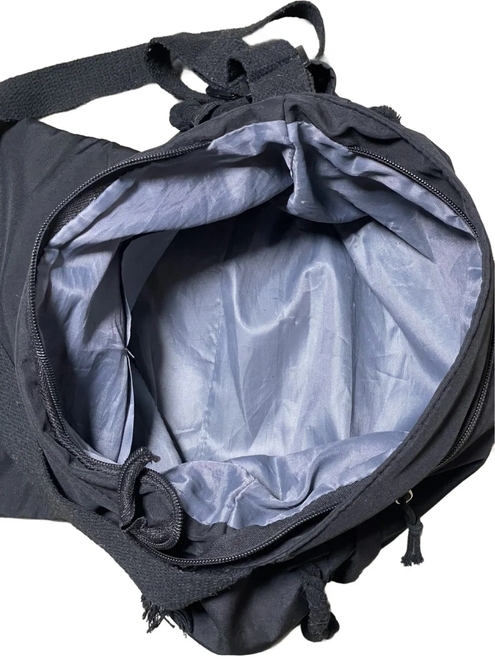 Lipano Black Nylon Adjustable Crossbody Messenger Bag w/Pins (Unisex)